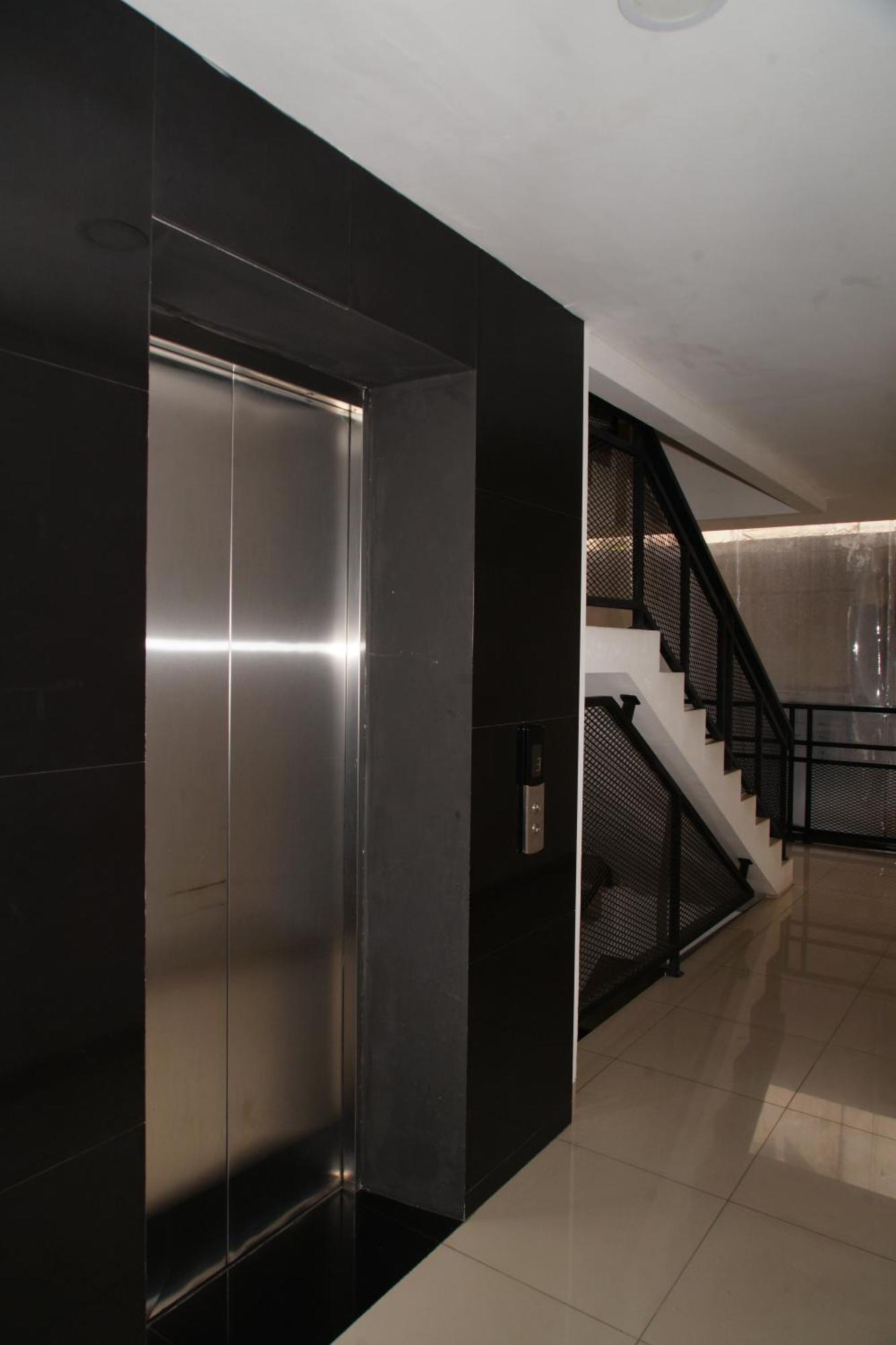 Residence T63 By Shm Джакарта Екстер'єр фото